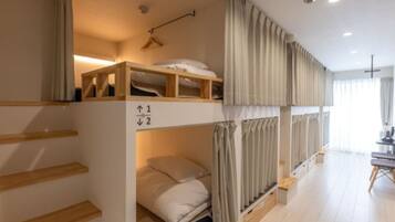 Premium bedding, down comforters, individually furnished, desk