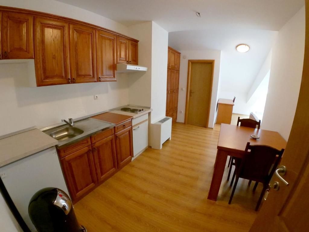 Foto - Hotel Bagarić -ispod brda ukazanja adress Kraljice Mira 56 Bijakovci Međugorje