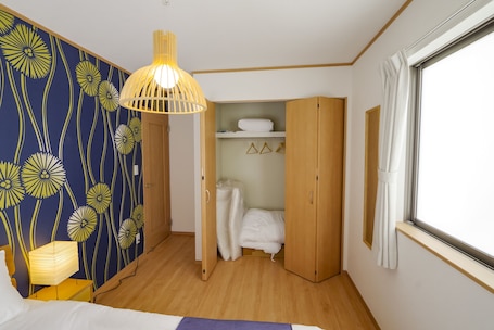 4 habitaciones, escritorio, wifi gratis y ropa de cama