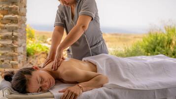 Salas de tratamiento para parejas y masajes de tejido profundo