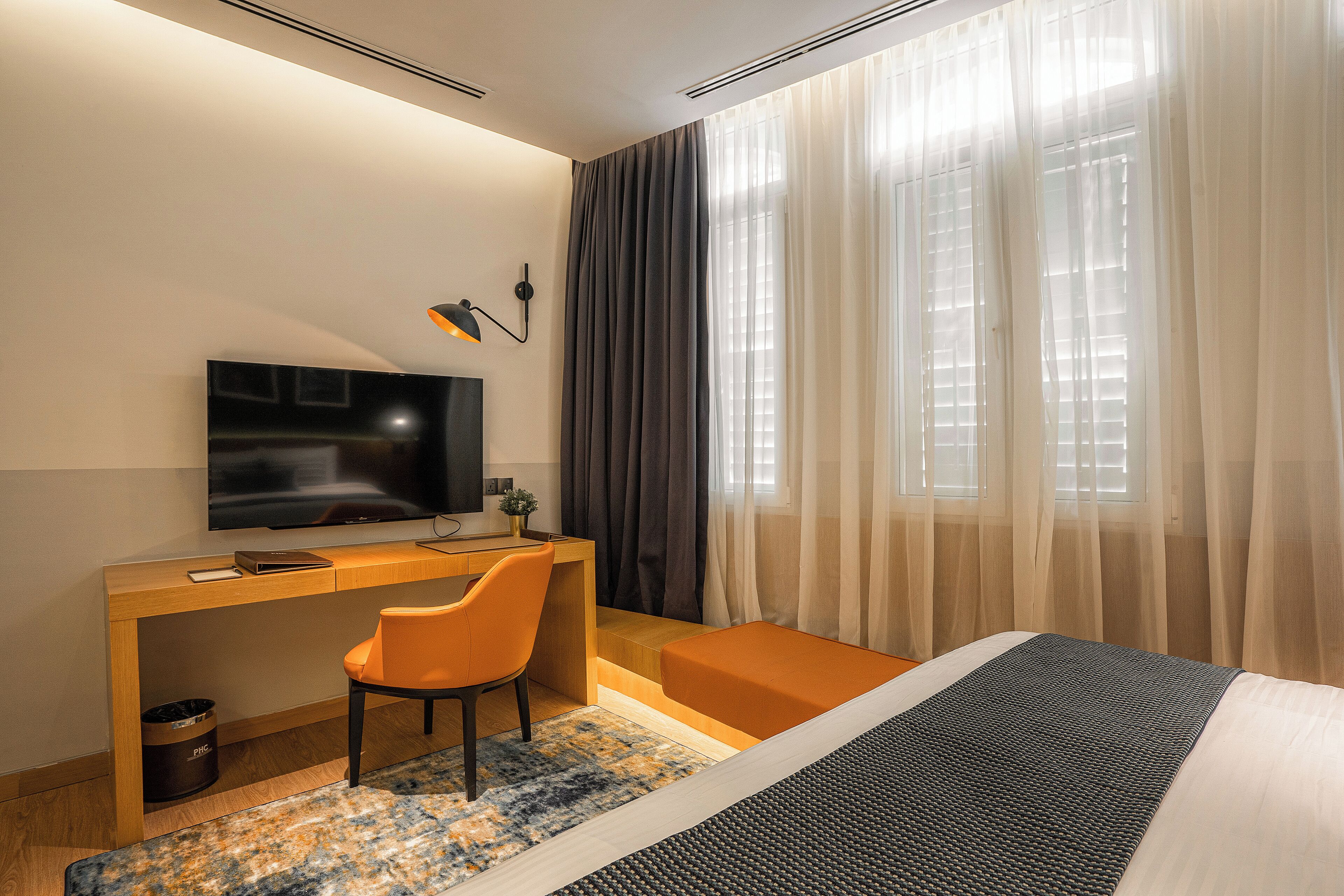 minibar, in-room safe, desk, laptop workspace