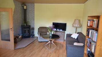 Apartemen, 3 kamar tidur | Area keluarga | TV layar datar