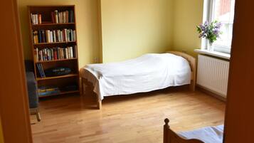 Apartment, 3 Bedrooms | Soundproofing, iron/ironing board, free WiFi, bed sheets