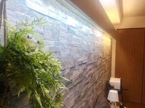 Interior detail - nid NAMBA at Residence East (Osaka)