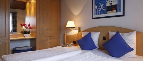 2 bedrooms, desk, free cots/infant beds, free WiFi