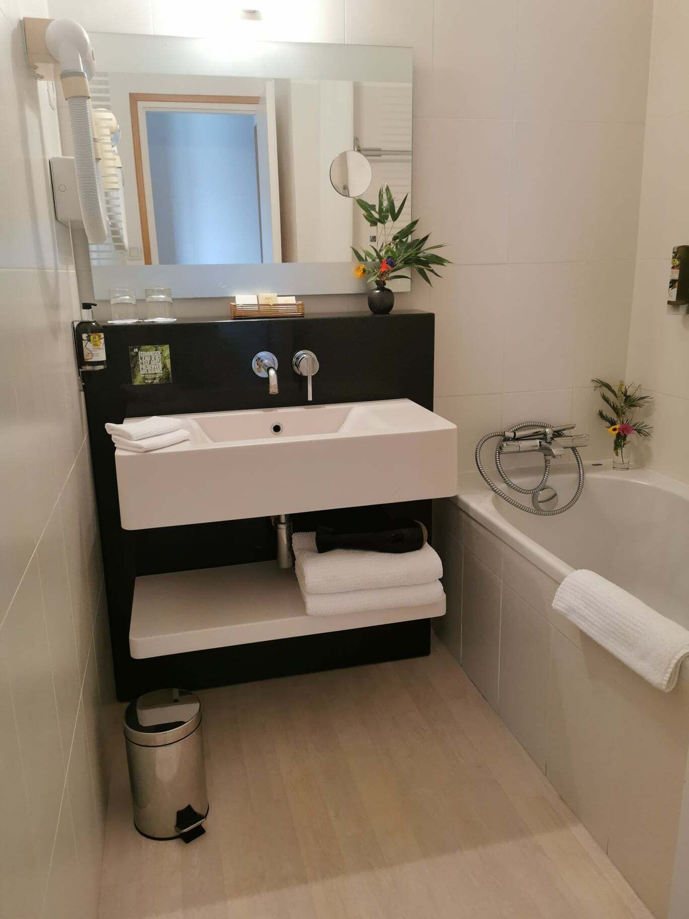 superior double room | bathroom | hair dryer, towels, soap, shampoo