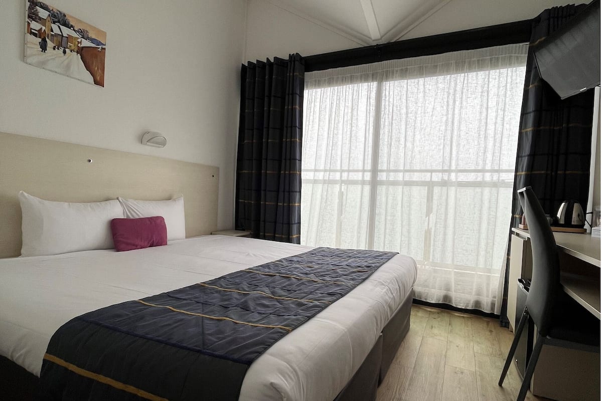 Decoración personalizada, muebles diferentes y escritorio