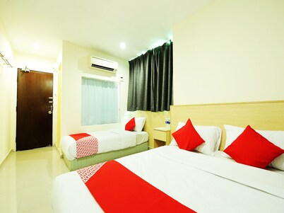 OYO 1055 Batu Caves Star Hotel