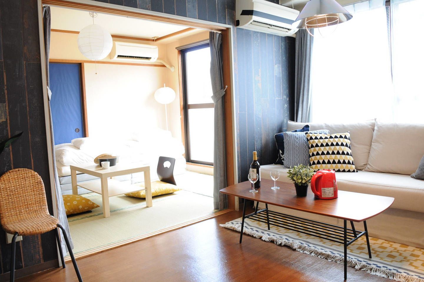 702 | Living area