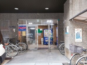 숙박 시설 입구