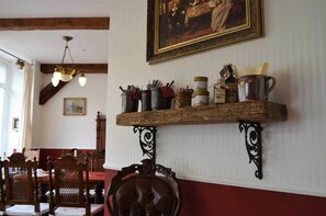 Desayuno buffet todos los días (con cargo) 