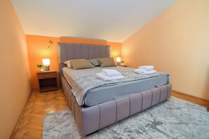 Apartment, 1 Bedroom, Sea View (Ive) | 1 bedroom, soundproofing, free WiFi - Apartments Amico (Zadar)