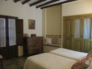 1 habitación, cunas gratuitas y camas plegables/adicionales 
