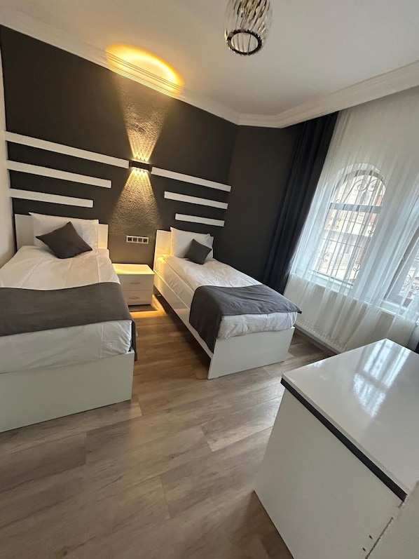 Standard Twin Room, City View | 1 bedroom, desk, soundproofing, free WiFi