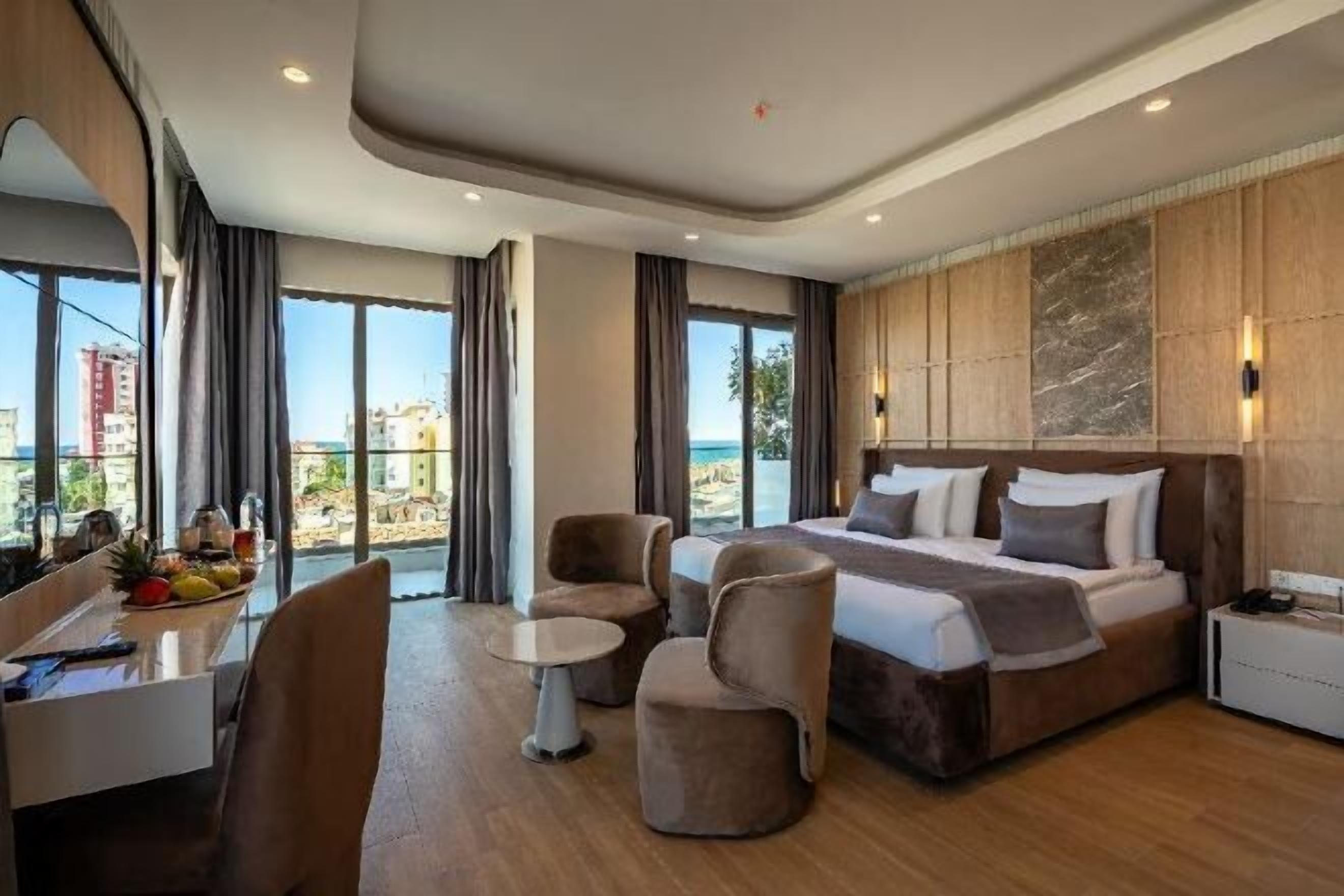 Peralatan tempat tidur premium, katil Select Comfort, bar mini, meja 