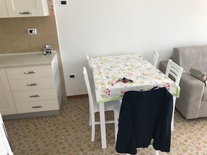 Dining - Sea view with swimming pool and beautiful garden (Silvi Marina)