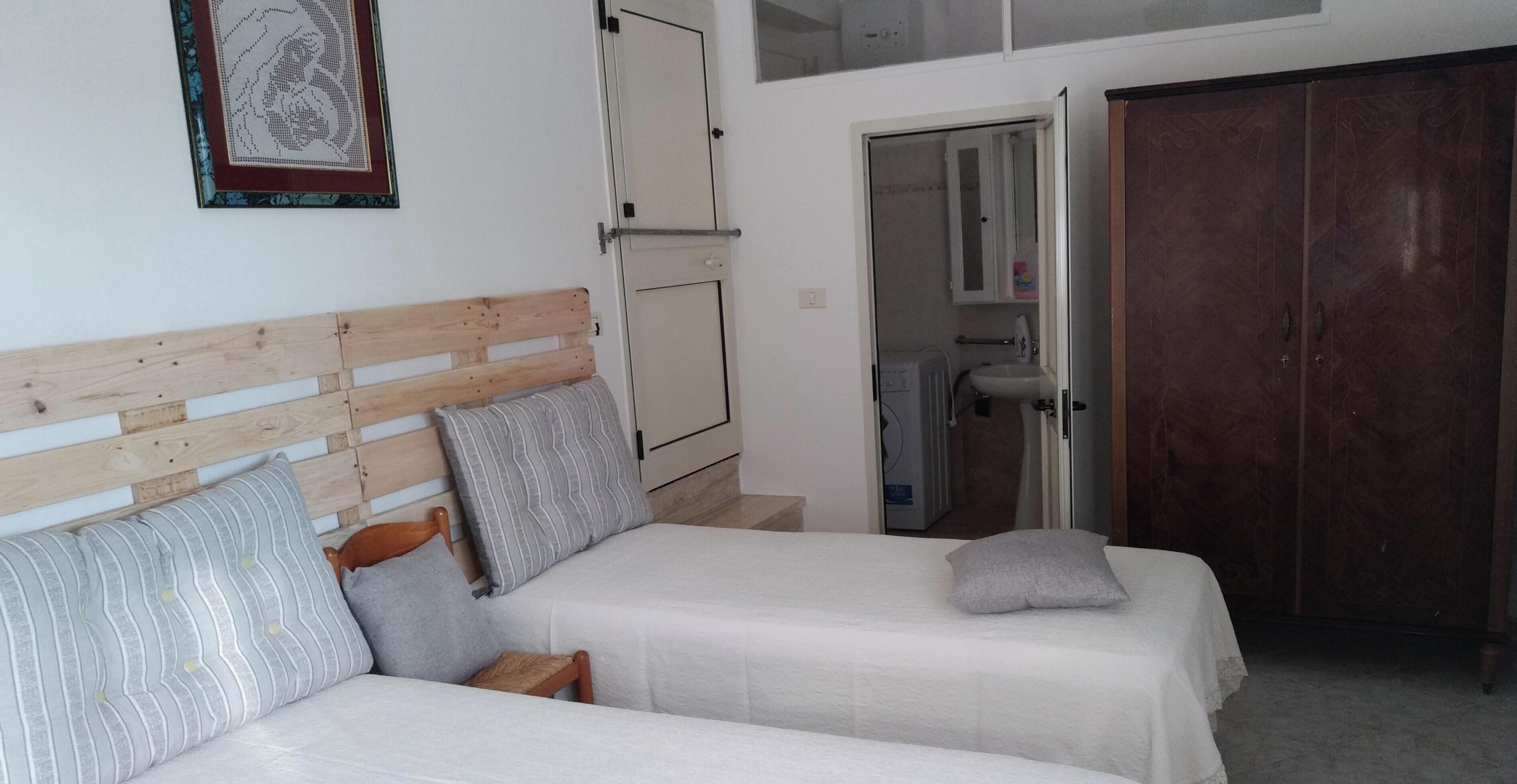 3 Schlafzimmer, Bügeleisen/Bügelbrett, Bettwäsche