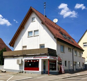 Front of property – evening/night - Apartment La Marie (Schwaebisch Gmuend)