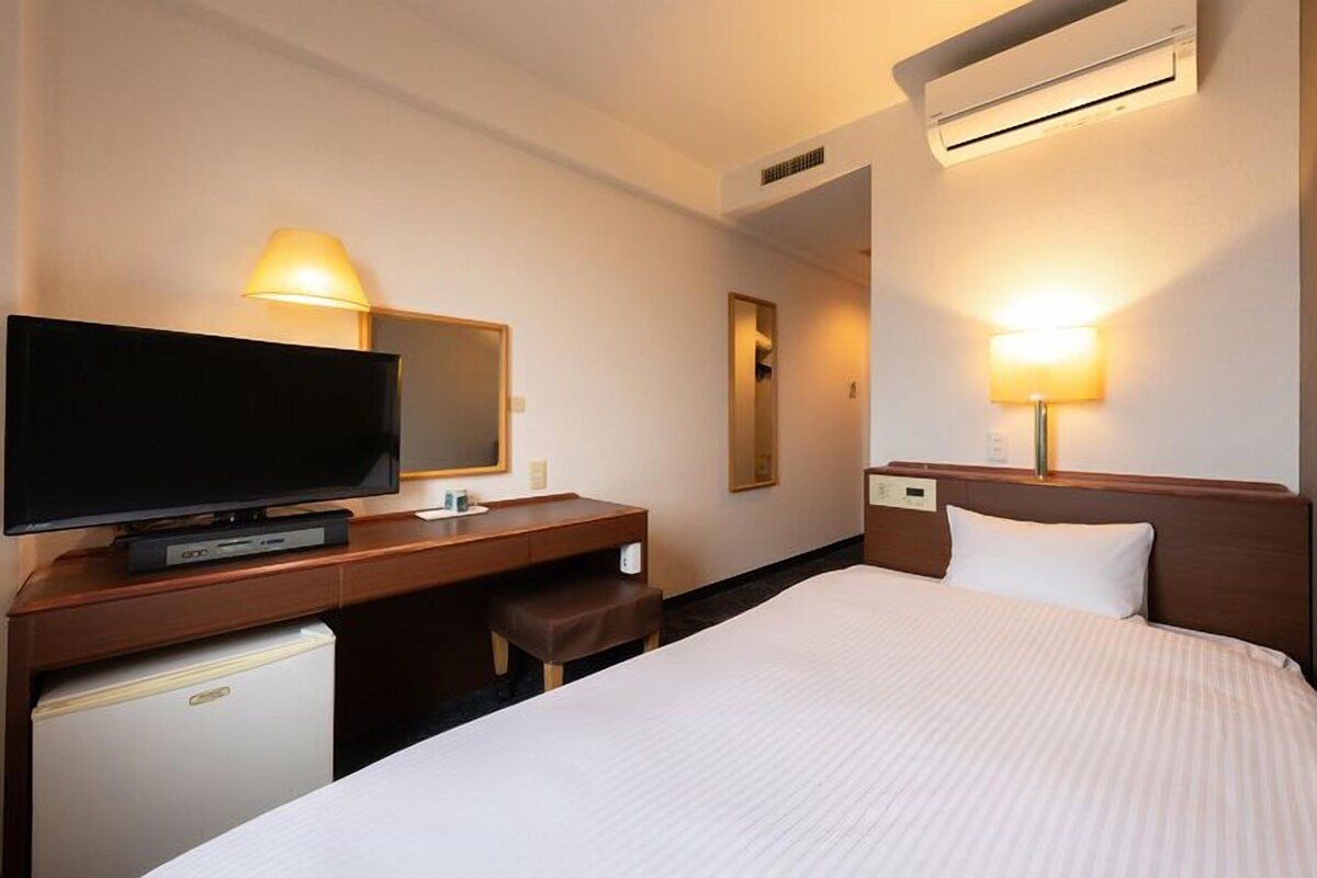 โต๊ะทำงาน, ผ้าม่านกันแสง, ห้องเก็บเสียง, Wi-Fi ฟรี