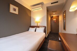 Double Room, Non Smoking | Desk, blackout drapes, soundproofing, free WiFi - Omura Central Hotel (Omura)
