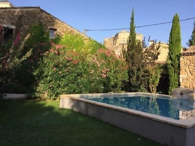 Les Aiguières en Provence