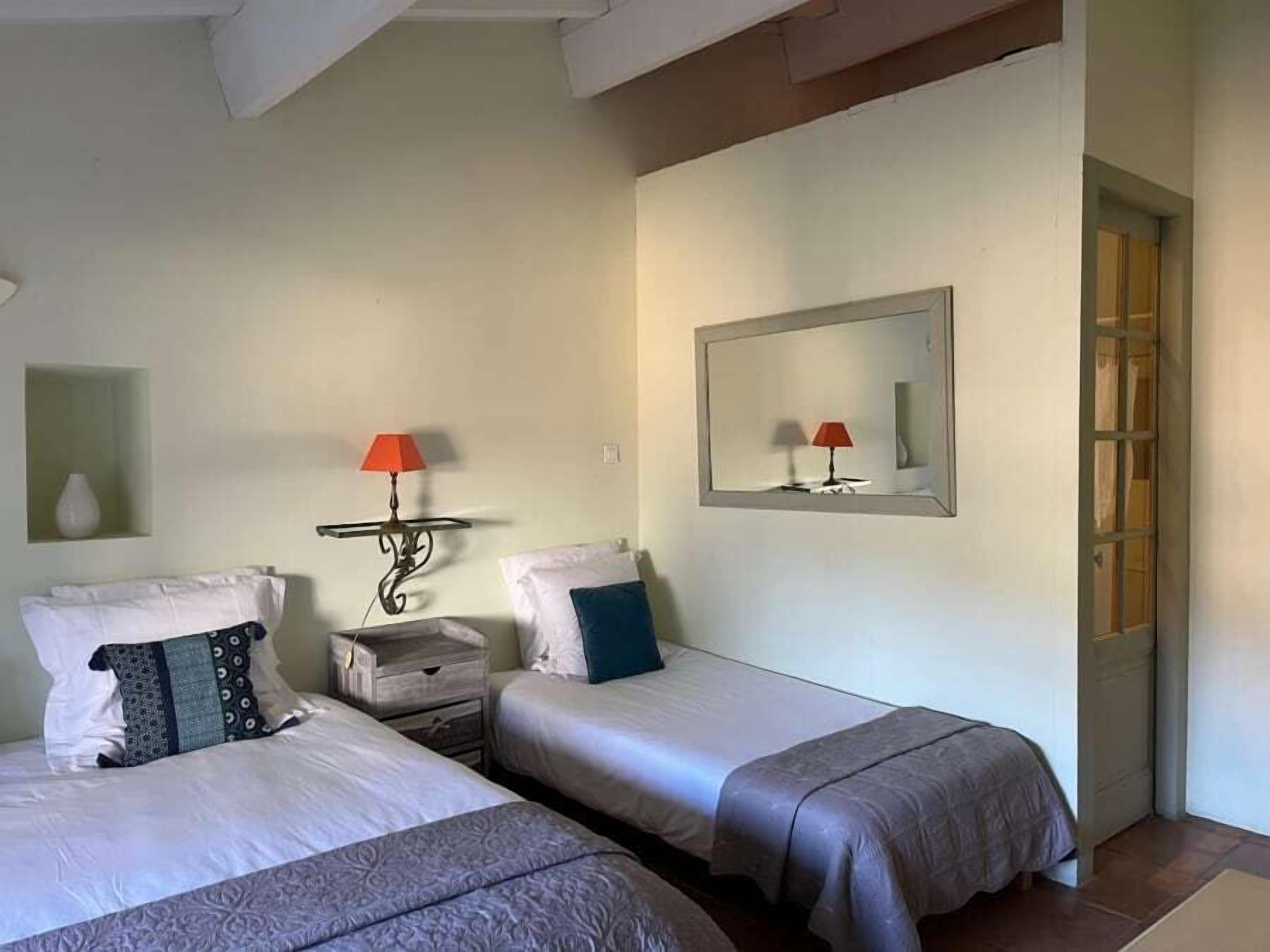 Classic Triple Room | Premium bedding, iron/ironing board, free WiFi, bed sheets