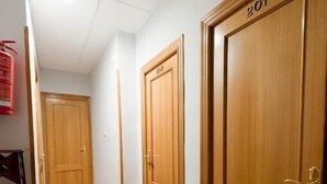 Unclassified image, 4 of 28, button - Jero Rooms (Valencia)