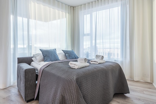 Superior Apartment, 2 Bedrooms, 2 Bathrooms | Living area