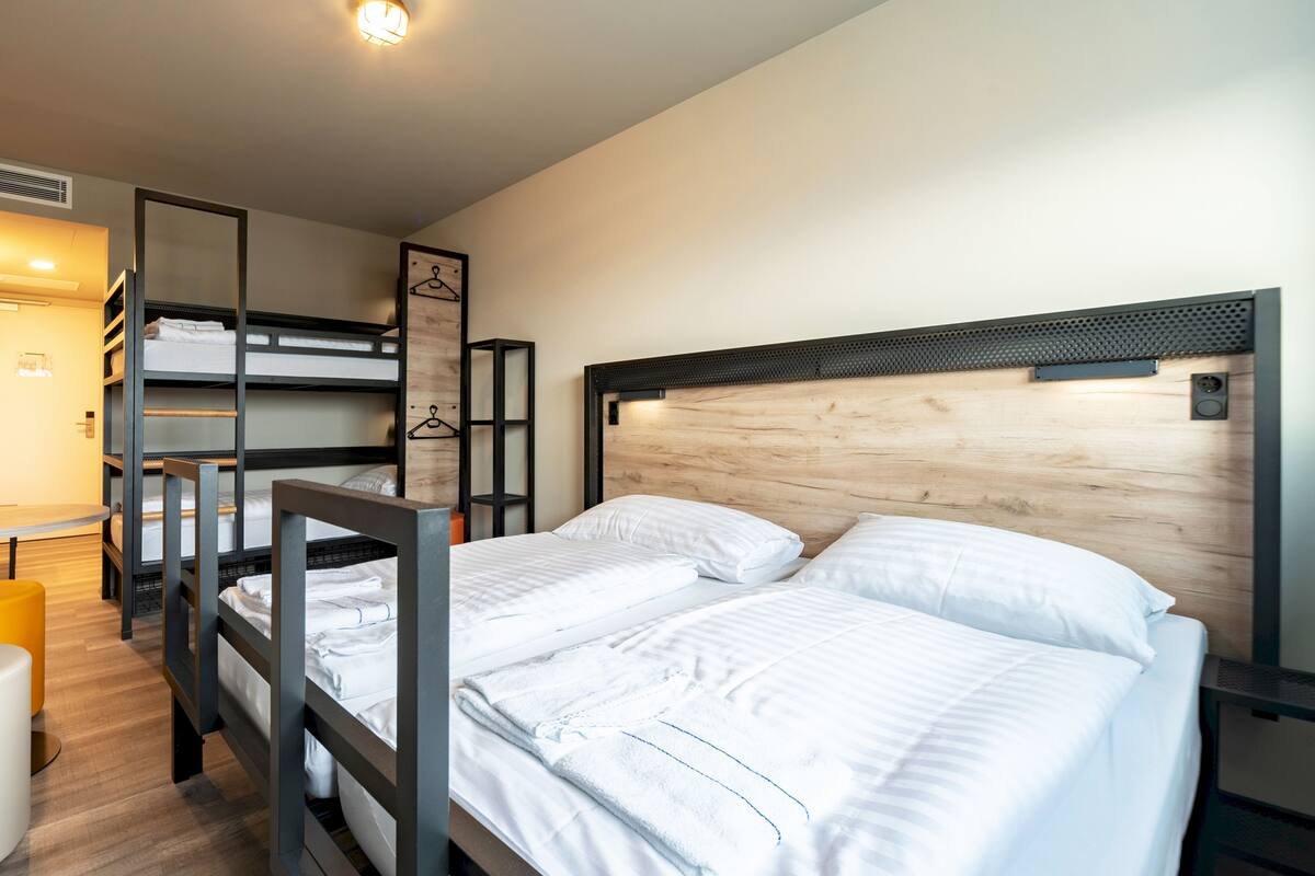 Blackout drapes, WiFi (free), bed sheets