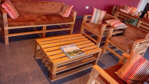 Lounge - Source of the Nile Suites (Jinja)