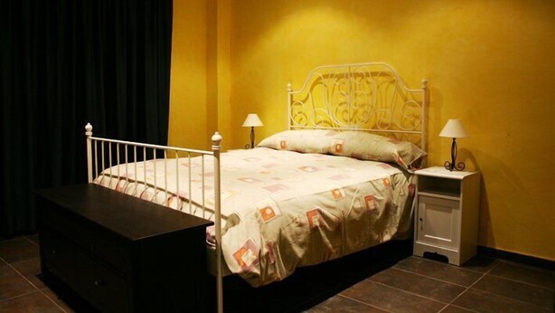 Free WiFi, bed sheets - Hotel Restaurante Sonsoles (Ávila)