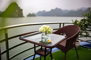 Balcony - Lapaci Cruise 1 Day Halong-Lan Ha bay (Hanoi)