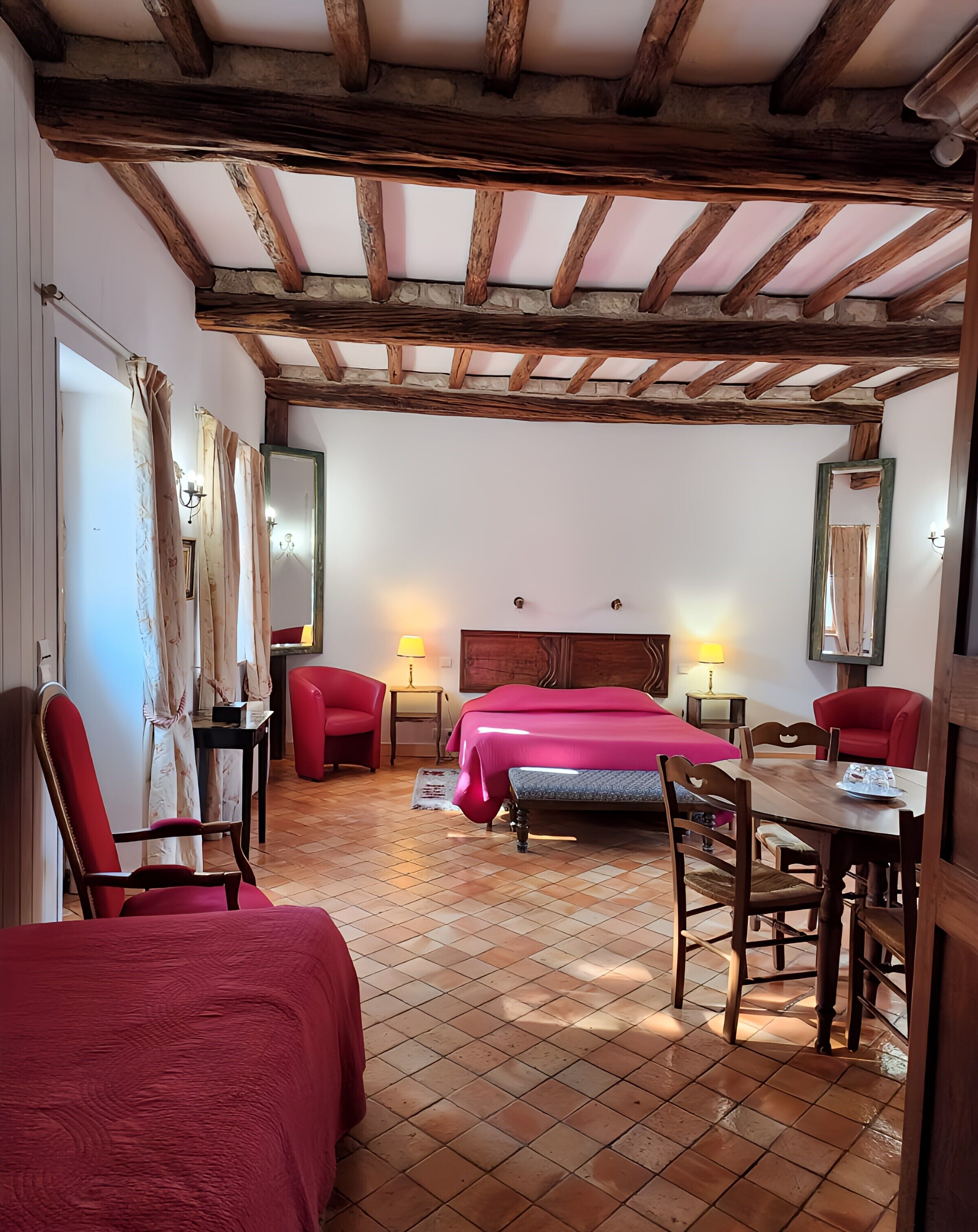 Bedroom 3 | Décoration personnalisée, ameublement personnalisé, Wi-Fi gratuit