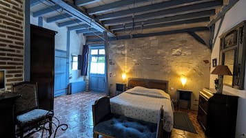 1 chambre, décoration personnalisée, ameublement personnalisé