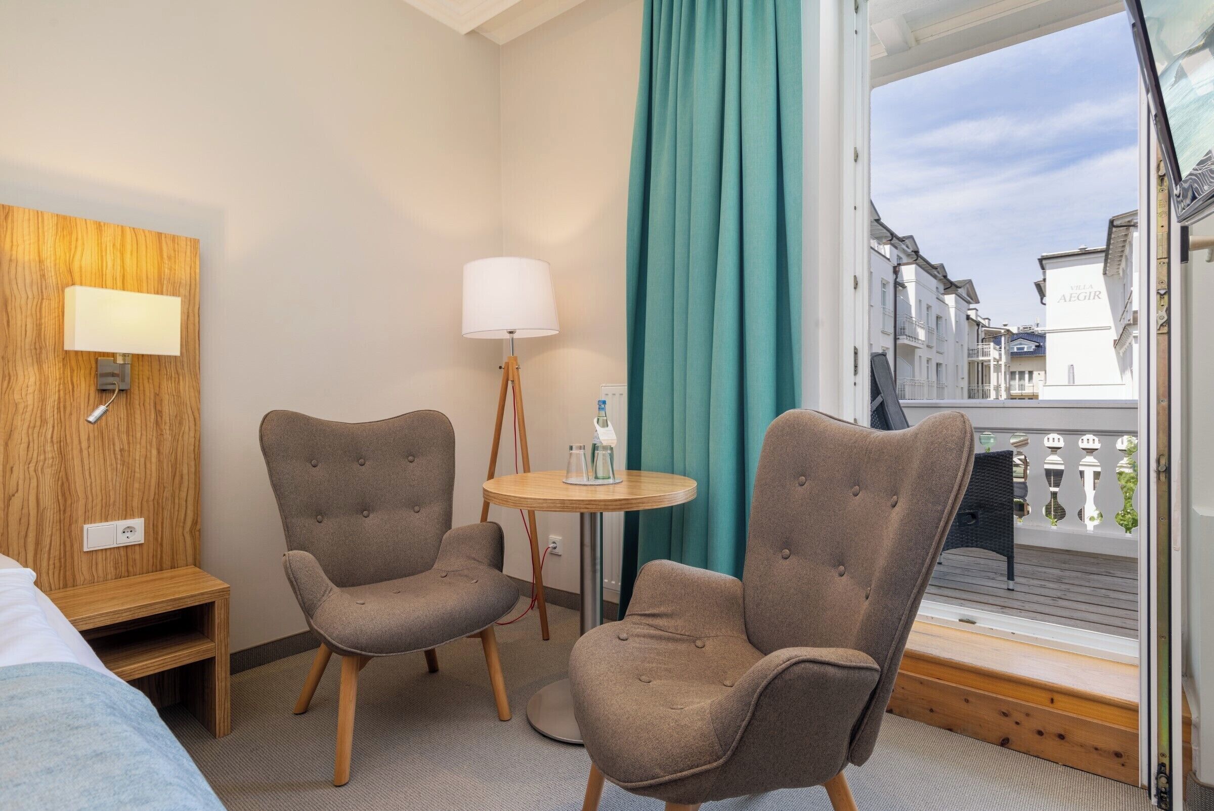 double room, balcony, partial sea view | hypo-allergenic bedding, minibar, in-room safe, blackout curtains