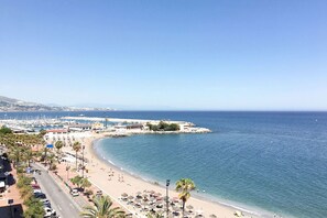 Beach nearby - Apartment with fantastic sea views, on the first line of the beach in Carvajal (Fuengirola)