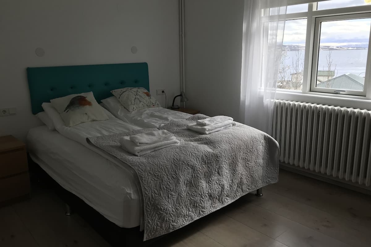 Double Room, Private Bathroom, Sea View | Blackout curtains, soundproofing, iron/ironing board