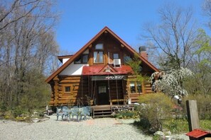 Exterior - Log Pension Pepe Rosso (Nasu)