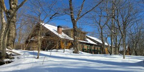 Exterior - Log Pension Pepe Rosso (Nasu)