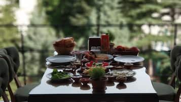 Petit déjeuner buffet compris tous les jours