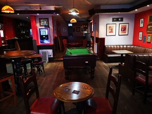 Bar (en la propiedad)