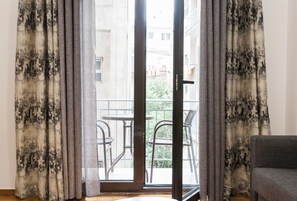 View from room - Nicholas Point Apartments and Rooms (Athens)