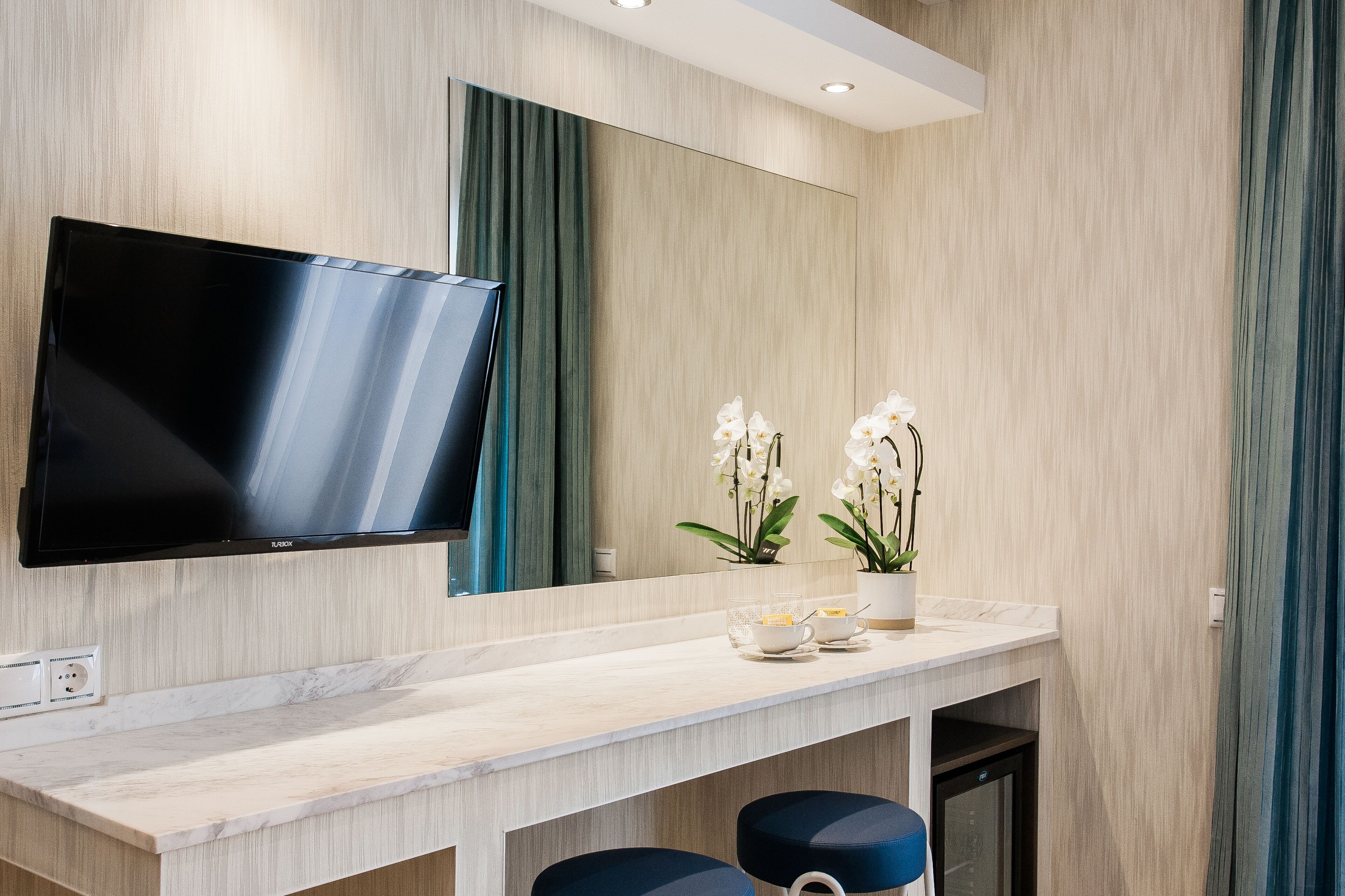 Romantic Studio | Ropa de cama de alta calidad y sistema de insonorización