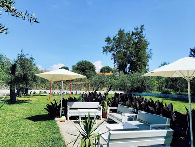 Olive Garden Studios & Apts