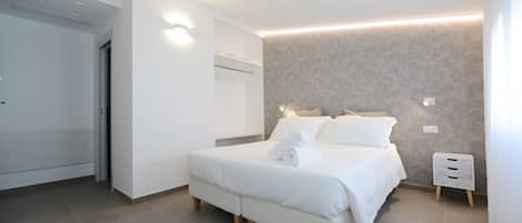 Frigobar, cofres nos quartos, individualmente decorados