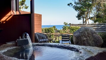 Bañera de hidromasaje exterior