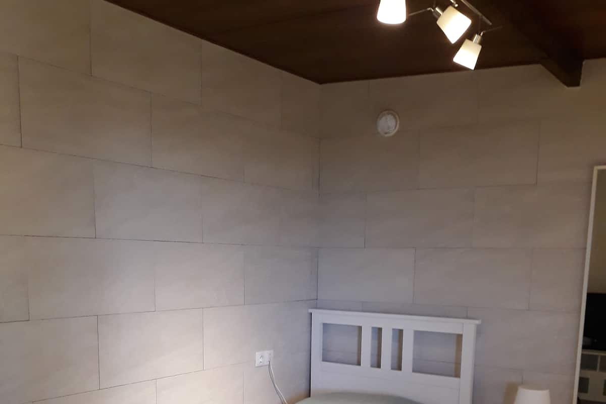 Single Room, Terrace