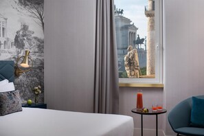 Minibar, safe på rommet, skrivebord og wi-fi (inkludert)