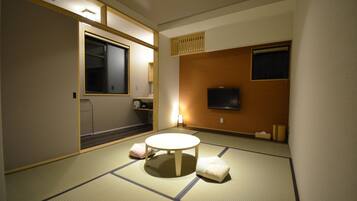Japanese Style 6 Tatami - Shared Bath | Free WiFi