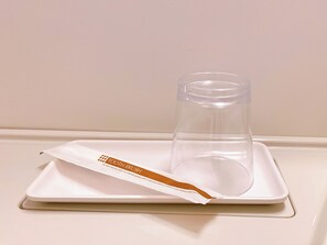 Edredón, escritorio, insonorización y wifi gratis